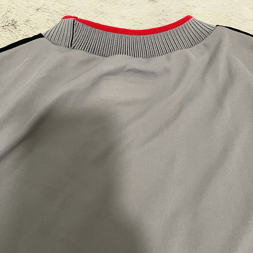 Boys Reebok Liverpool jersey - Picture 13 of 15